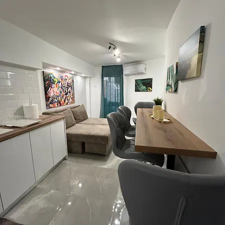 Gounari White Tower Basement Apartmán Soluň