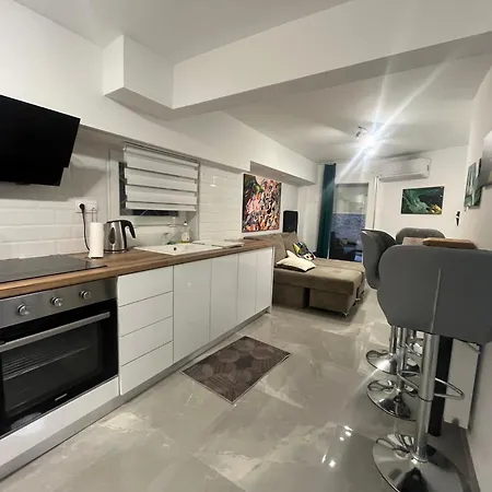 Gounari White Tower Basement Апартаменты *
